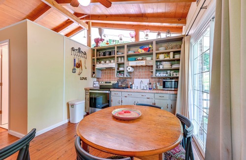 Cub Run House | Waterfront Nolin Lake Gem: Guest House & Balcony