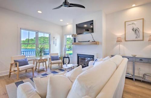 Winchester House | Waterfront Oasis On Tims Ford Lake: Pool/Kayak!