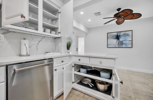 Pompano Beach House | Waterfront Oasis Pool Ocean Access. near beach.near golf.pet friendly