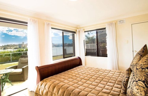 Manly Apartment | Waterfront on Manly Harbour
