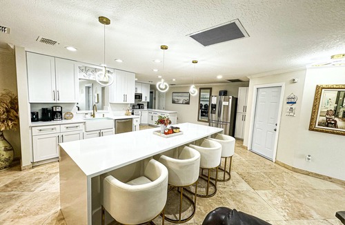 West Palm Beach House | WATERFRONT PALM BEACH 5BR/4BA HOME - PRIVATE BOAT DOCK/POOL/HOT TUB