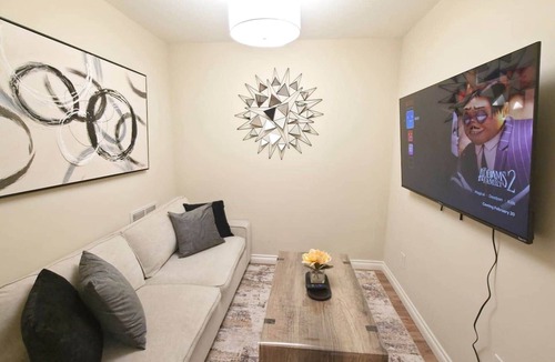 Alki House | Waterfront | Panoramic Elliott Bay & Olympic Views