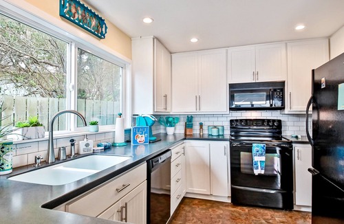 Freeland Cottage | Waterfront paradise with private beach, hot tub, & sound views - dogs OK
