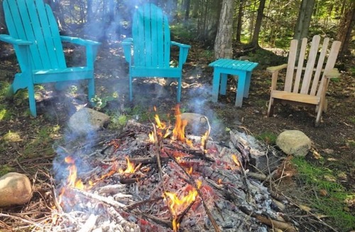 Lakewood Cabin | Waterfront Peninsula Escape Cabin