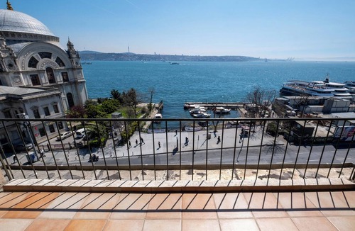 Kabatas Condo | Waterfront Penthouse Apt. with a Stunning View