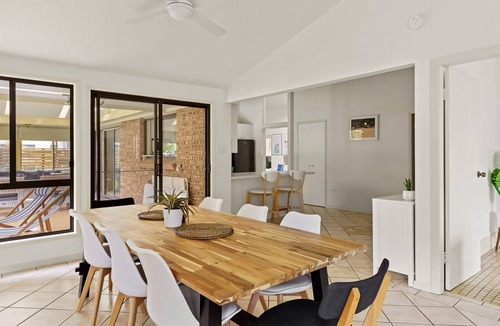 Toukley House | Waterfront Pet Friendly Abode Toukley NSW