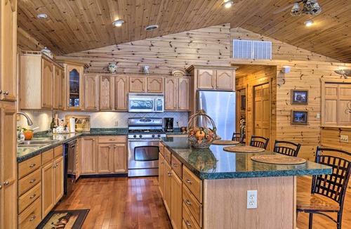 Park Falls Cottage | Waterfront Pike Lake Retreat: Snowmobile Paradise