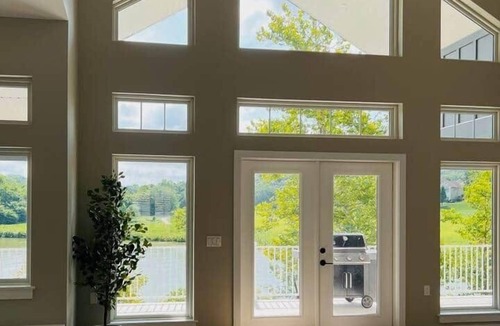 Camdenton House | Waterfront & private pool Lake Ozarks