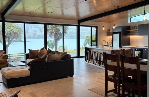 Christchurch District House | Waterfront property perfect for those weekend Get-Aways to reconnect!