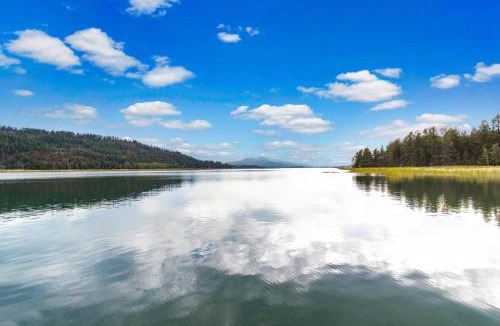 Sagle House | Waterfront Ranch on Pend Oreille