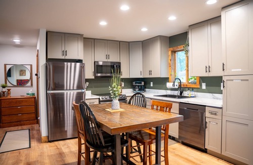 Matamoras House | Waterfront Ranch on The Delaware River