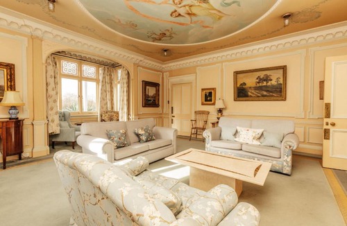 Henley-on-Thames House | Waterfront Retreat