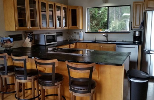 Eldon House | Waterfront Retreat: Eldon House on Hood Canal