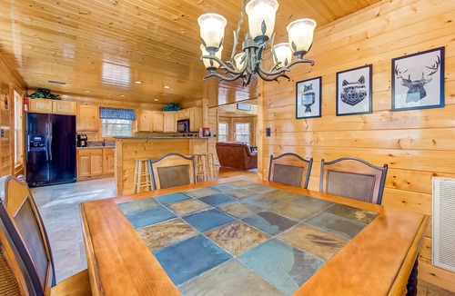 Maynardville House | Waterfront Retreat, Sleeps 14, Theater, Games, Grill