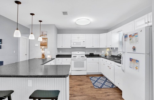 Orange Beach House | Waterfront Retreat on Wolf Bay | Private Dock | Pet Friendly
