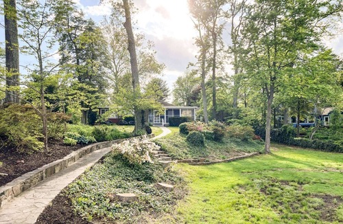 Severna Park House | Waterfront River Breezes with private pier, parking and billiards room