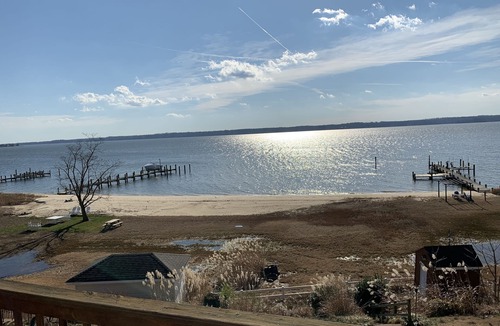 St. Leonard House | Waterfront riverhouse on a beautiful farm only 50 minutes from DC