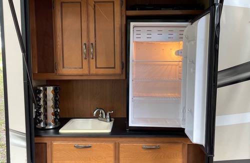 Glenwood House | Waterfront RV