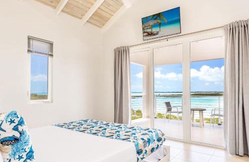 Cooper Jack Bay Settlement Villa | Waterfront Sunset Views , Cooper Jack Bay Villas