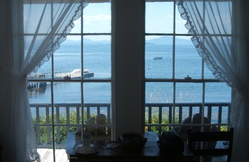 North Haven House | Waterfront Secluded Maine Island Cottage