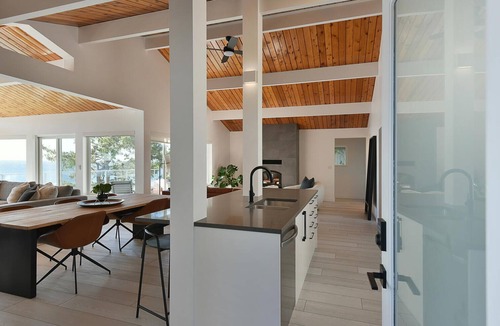 Halfmoon Bay House | Waterfront Serenity on the Sunshine Coast BC* *90 day min rent due to BC Law