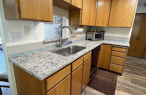 Bremerton Apartment | Waterfront Serenity Awaits: Cozy 2 Bedroom Home w/Stunning Views & Beach Access