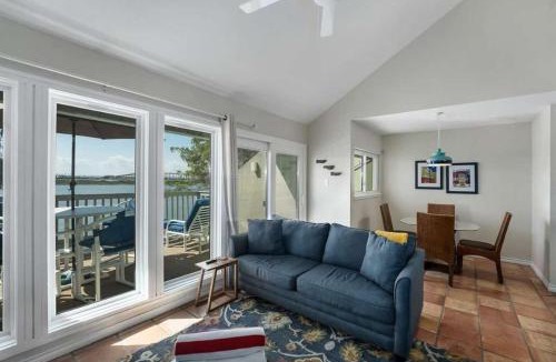 Corpus Christi House | Waterfront Shared Pool Games Winter Family Deals