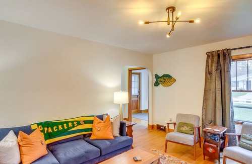 Shawano House | Waterfront Shawano Vacation Rental w/ Patio!
