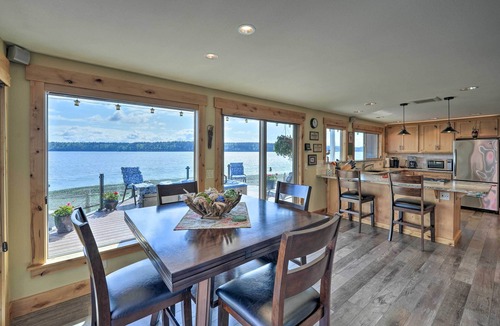 Anacortes House | Waterfront Similk Bay Compound w/Luxury Amenities