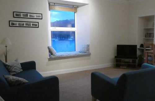 Tobermory House | Waterfront Snug