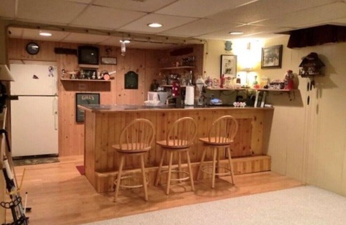 Brimley House | Waterfront Spacious 4 bedroom beach lake house in beautiful Brimley-Bay Mills