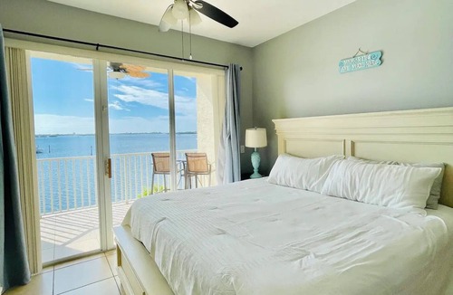 St. Petersburg Apartment | Waterfront Studio Condo by Madeira Beach