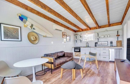 Hampton Bays Hotel | Waterfront suite and more in a Boutique Hotel, Heart of Hampton Bays,.