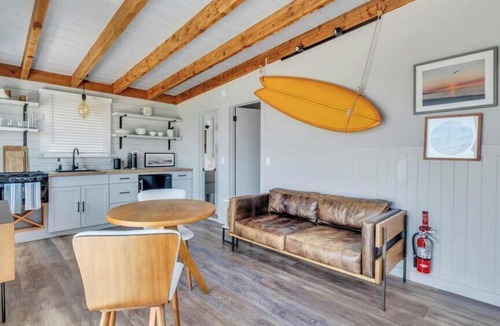 Hampton Bays Hotel | Waterfront suite and more in a Boutique Hotel, Heart of Hampton Bays,.