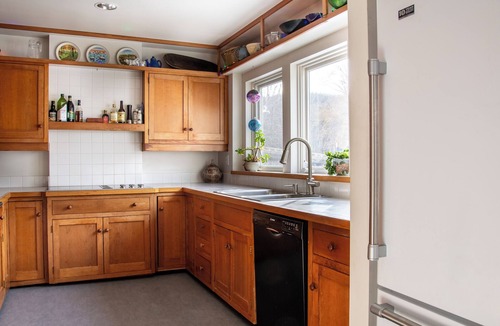 Waitsfield House | Waterfront, Swimming Hotspot, Private Down Town Location, Farmhouse