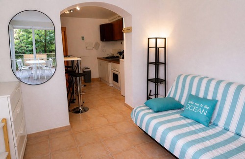 La Couronne Apartment | Waterfront Terrace - Sandy beach in Martigues, 2 steps from Marseille