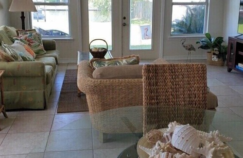 Slidell House | Waterfront Townhome