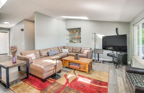 Union House | Waterfront Union Getaway w/Ocean & Mtn Views