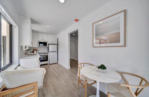 Coral Ridge Apartment | Waterfront Unit #1 20 Min Walk to Beach and Shops