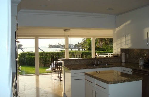 Key Biscayne Villa | Waterfront views from every room facing Miami