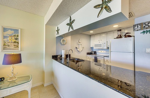 Burnt Store Marina Condo | Waterfront Views + Pool Access: Punta Gorda Escape