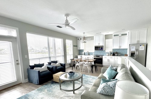 Destin Villa | Waterfront Villa~Beach~Pool-King Beds
