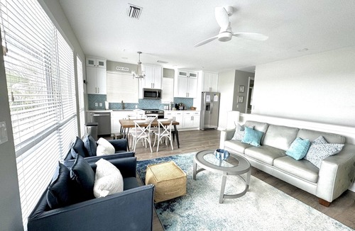 Destin Villa | Waterfront Villa~Beach~Pool-King Beds