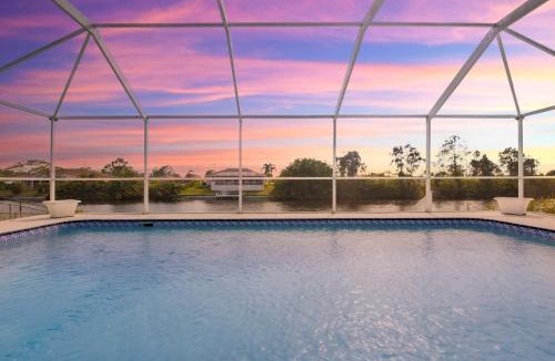 Mariner House | Waterfront Villa with Heated Pool - Villa Wine Down - Roelens Vacations