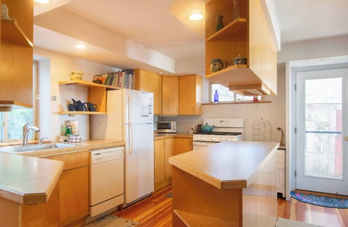 Wellfleet House | Waterfront w/views on Blackfish Creek!