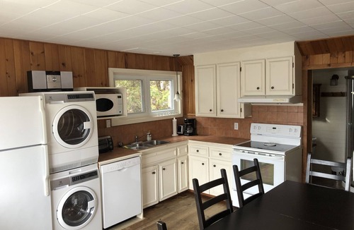 Austin Ski Chalet | Waterfront with amazing terrasse on Orford lake with inground salt spa and sauna