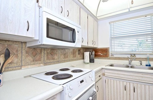 Siesta Key Condo | Waterfront withGreat Views, Heated Pool Overlooking the Bay, Quiet, Friendly Community #39