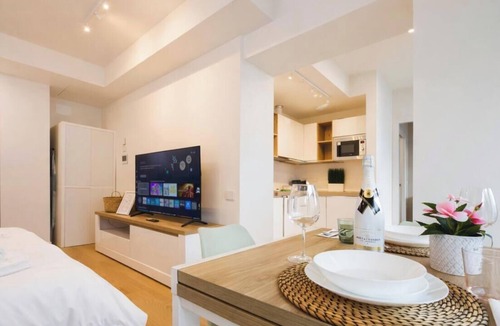 Genoa Apartment | WaterfrontLux |Studio|A/C|Parking|GYM| By Til