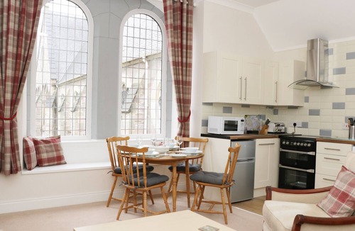 Perth Apartment | WATERGATE, family friendly, with a garden in Perth