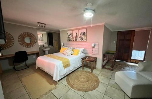 Rustenburg Cabin | Waterglen Guest Lodge